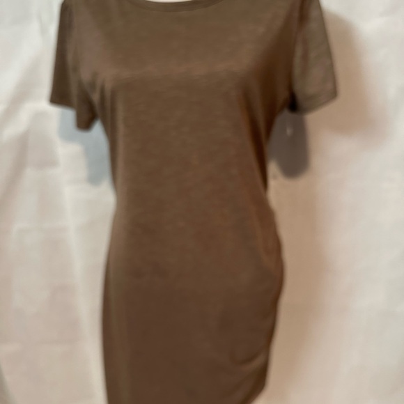 Elegant Brown T-Shirt Dress - Picture 1 of 8
